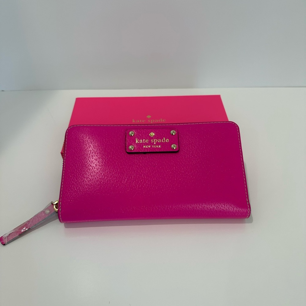 Kate Spade Wellesley Neda Wallet in Snapdragon Never Used